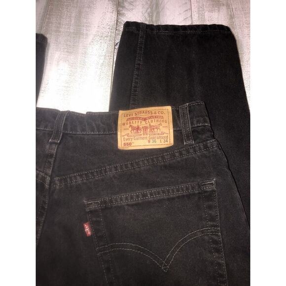 Vintage Levi’s 550 Black Relaxed Fit Denim Jeans Pants Made in Canada Size 36x34 - Picture 2 of 11